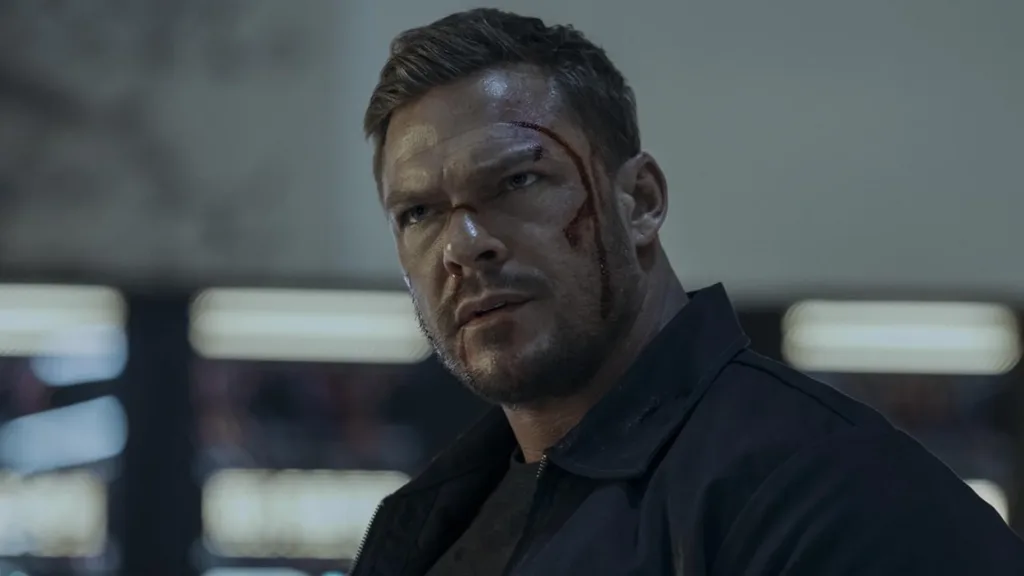 Batman no DCU? Alan Ritchson confirma conversa com James Gunn sobre viver o Cavaleiro das Trevas