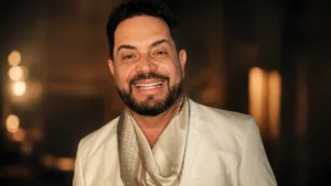 Show de Conrado bancado com verba pública liga cantor sertanejo ao escândalo de Dark Horse