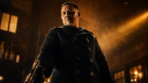 Após conflito com showrunner, Tom Hardy não retorna para a 3ª temporada de MobLand